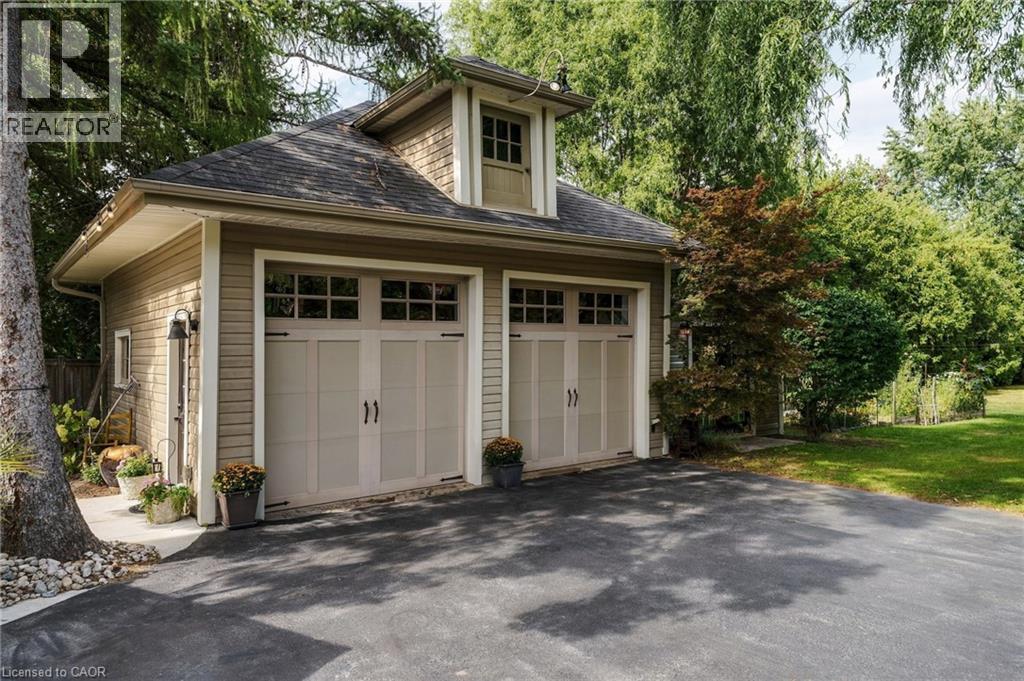 627 Maple Avenue, Burlington, ON