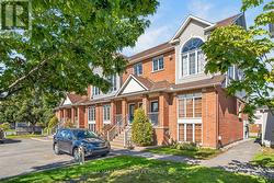 4437 HARPER AVENUE Ottawa, ON K1J 1C9