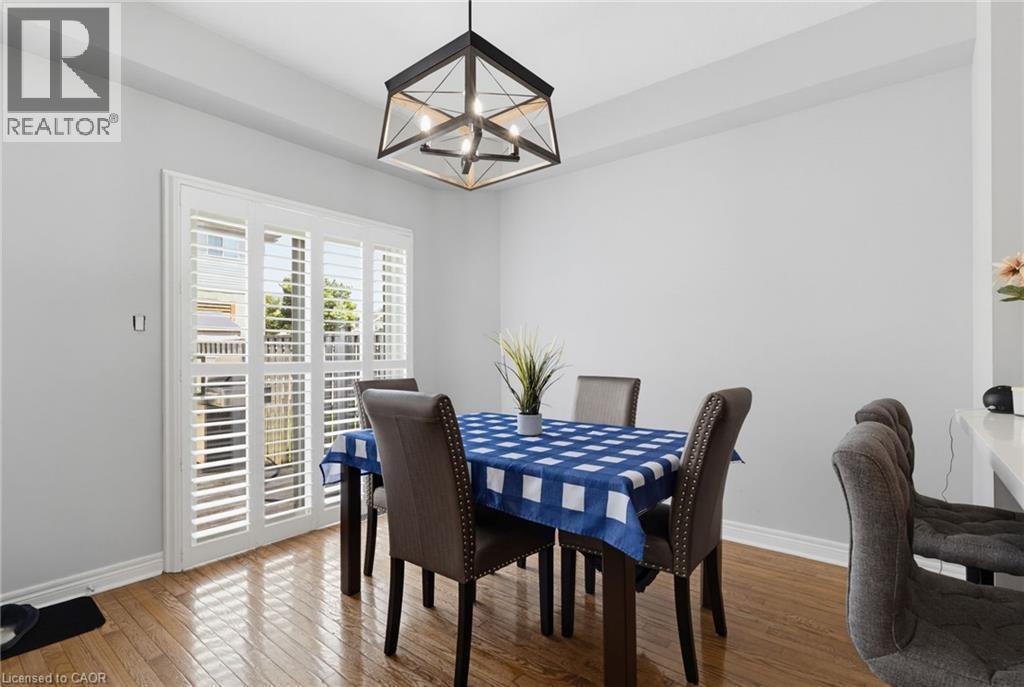 2092 English Crescent, Burlington, ON