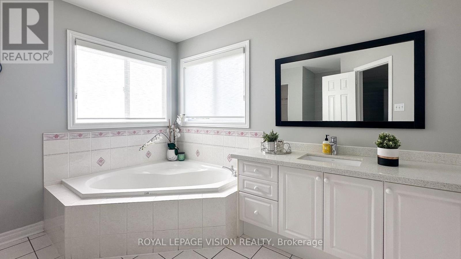 3493 Mcdowell Drive, Mississauga, ON