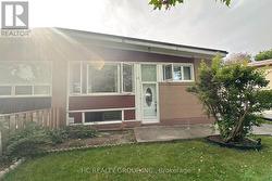 BASEMENT - 23 PYNFORD CRESCENT Toronto, ON M3A 1W7