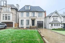 319 RICHVIEW AVENUE Toronto, ON M5P 3G4