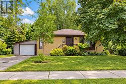 BSMT - 102 MURRAY DRIVE Aurora, ON L4G 2C5