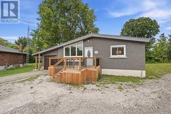 8 NORTH CRESCENT DRIVE N Welland (Dain City), ON L3B 5L2