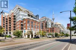 802W - 500 QUEENS QUAY W Toronto, ON M5V 3K8