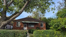228 South Woodrow Boulevard Toronto, ON M1N 3L9