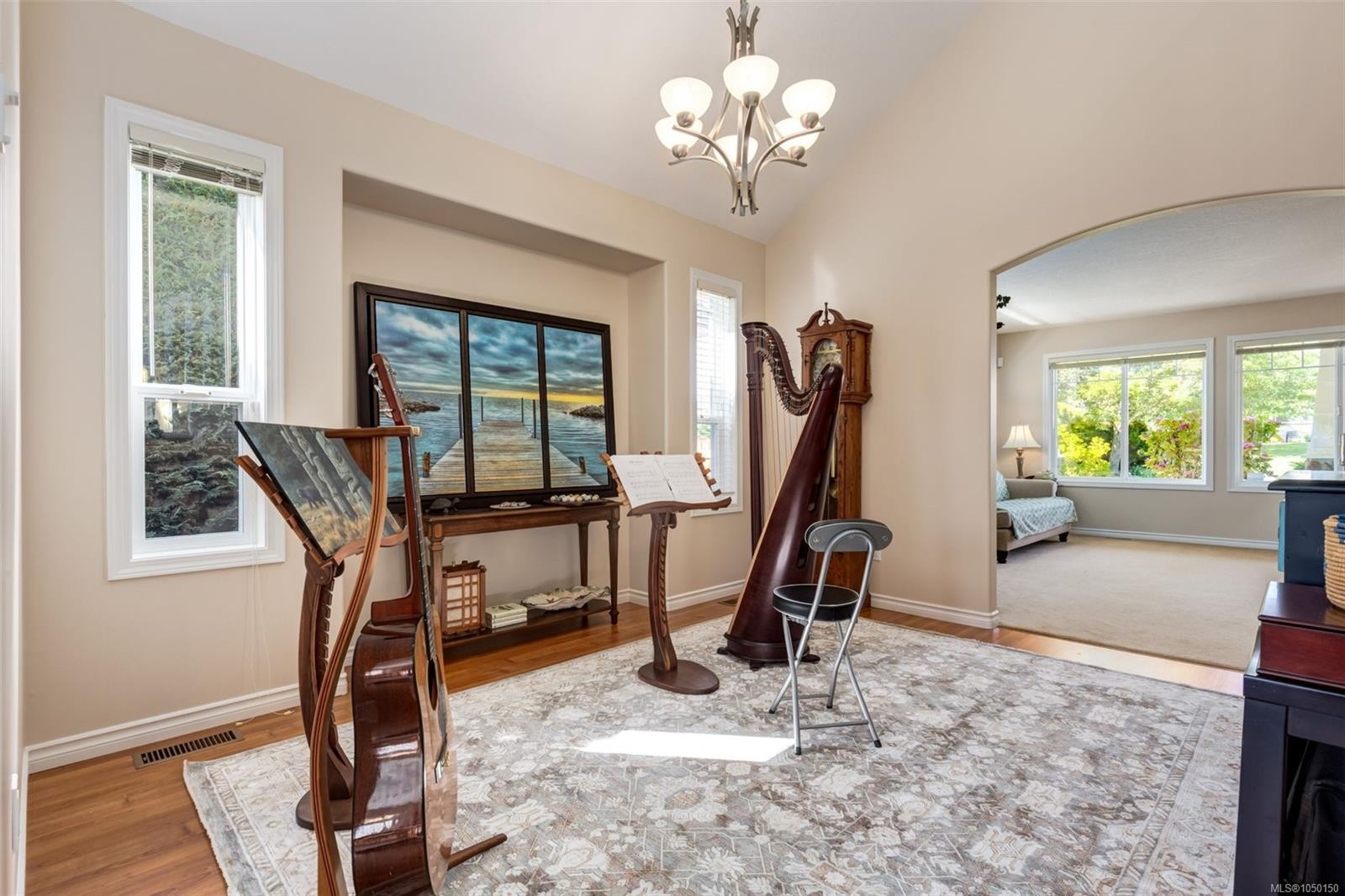 1153 Roberton Blvd, Parksville, BC