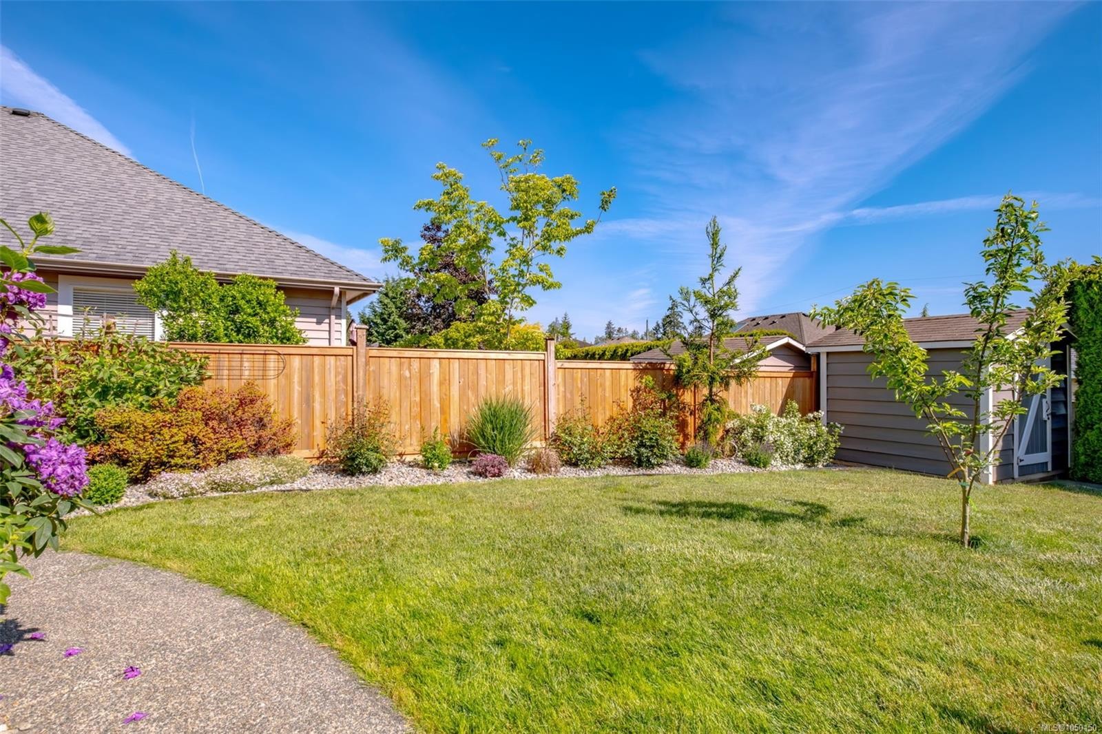 1153 Roberton Blvd, Parksville, BC