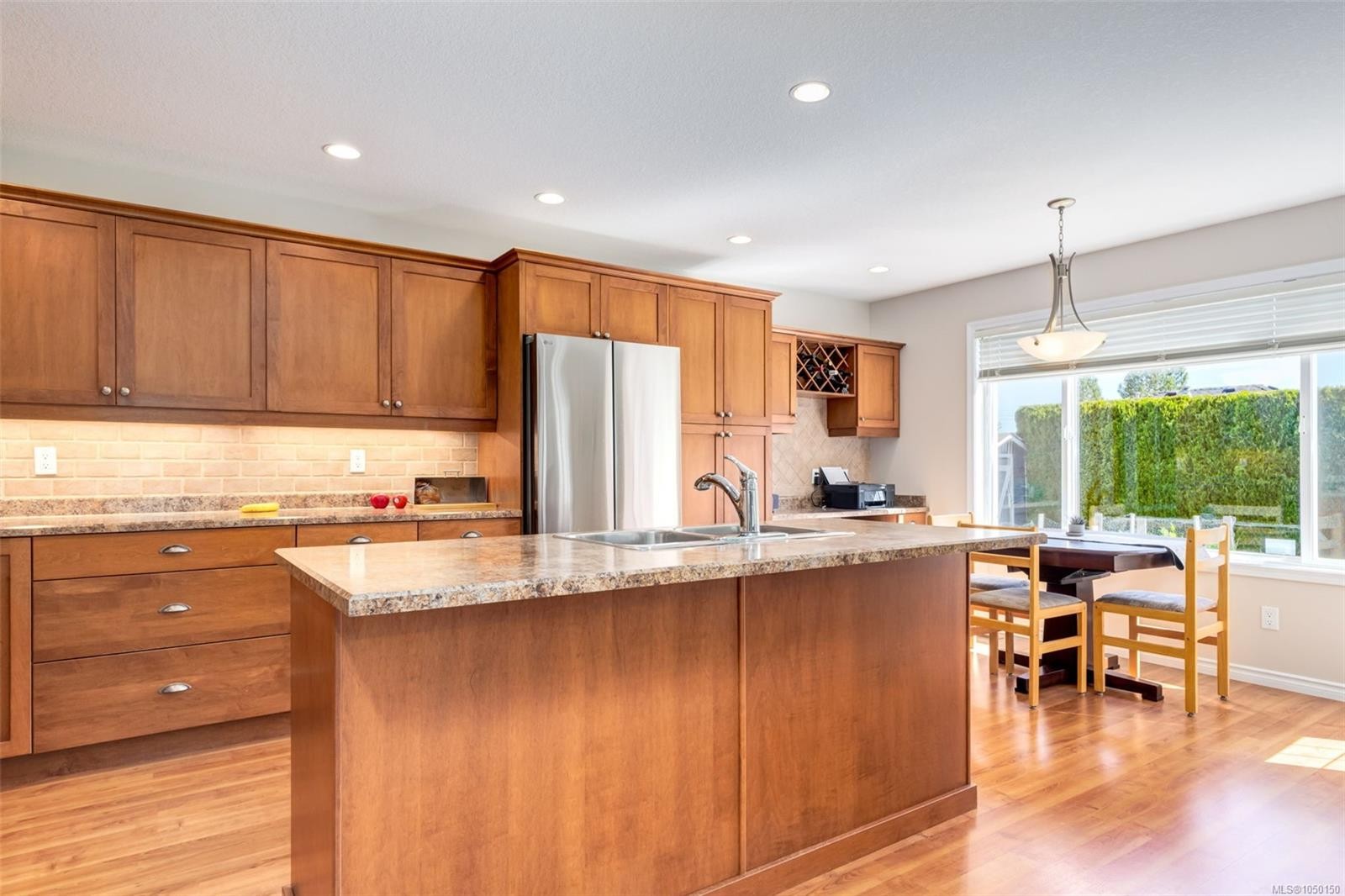 1153 Roberton Blvd, Parksville, BC