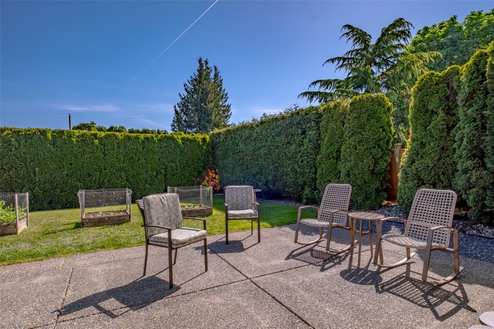 1153 Roberton Blvd, Parksville, BC