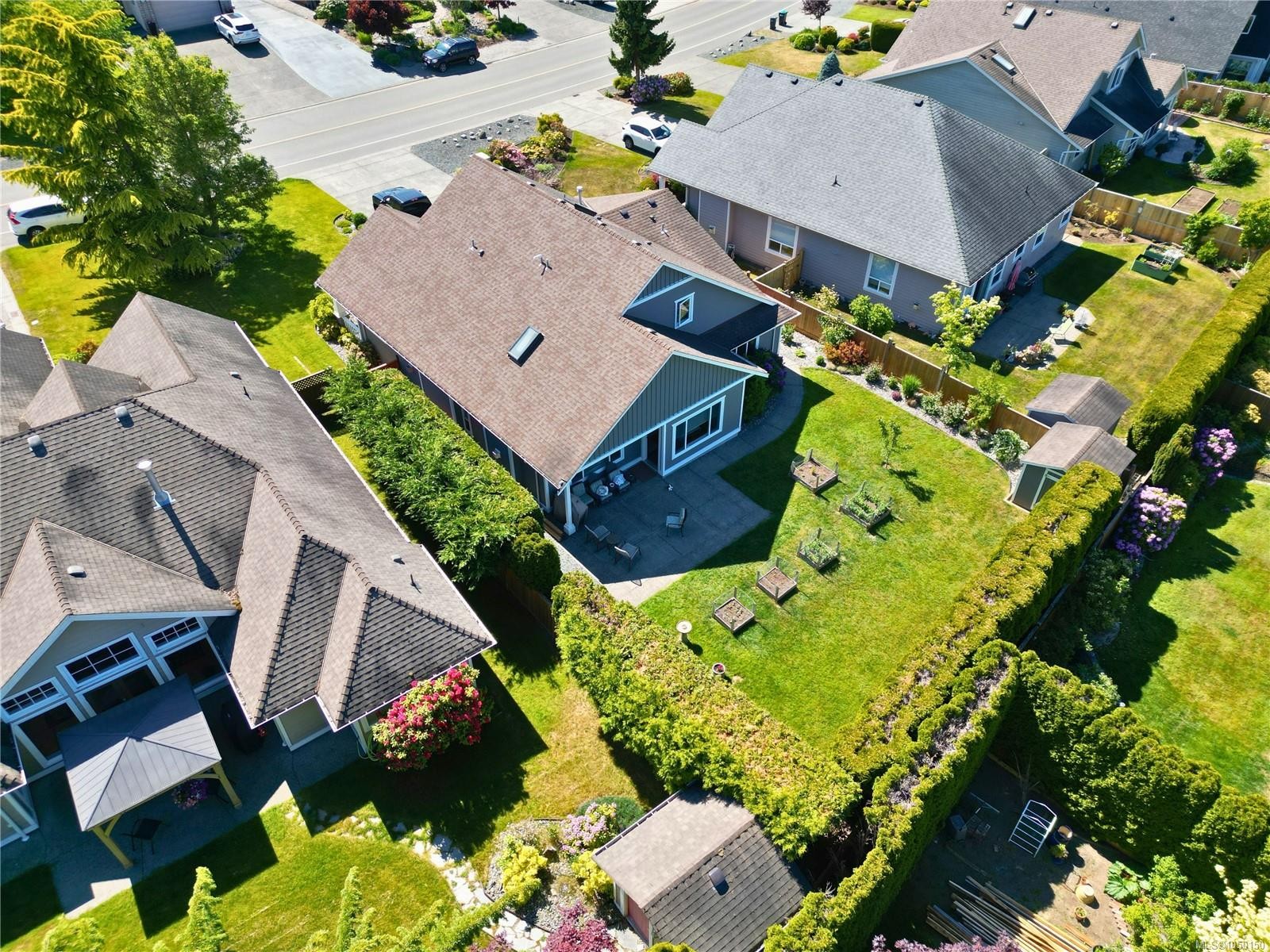 1153 Roberton Blvd, Parksville, BC