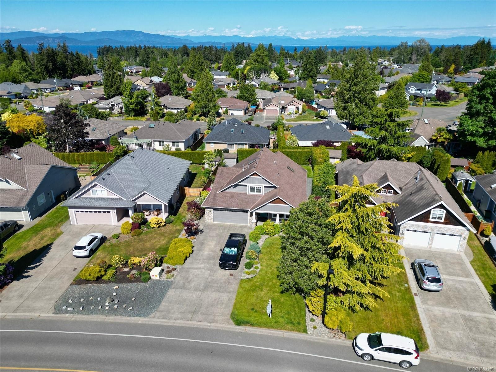 1153 Roberton Blvd, Parksville, BC
