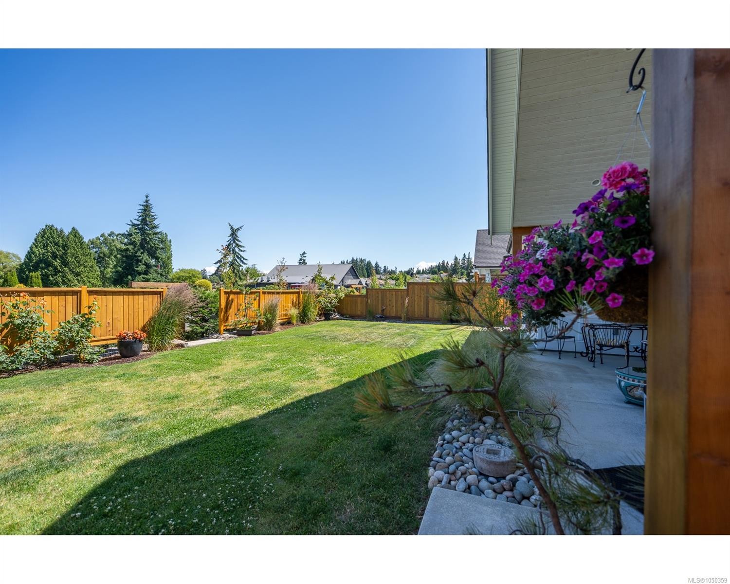 427 Cottage Dr, Qualicum Beach, BC