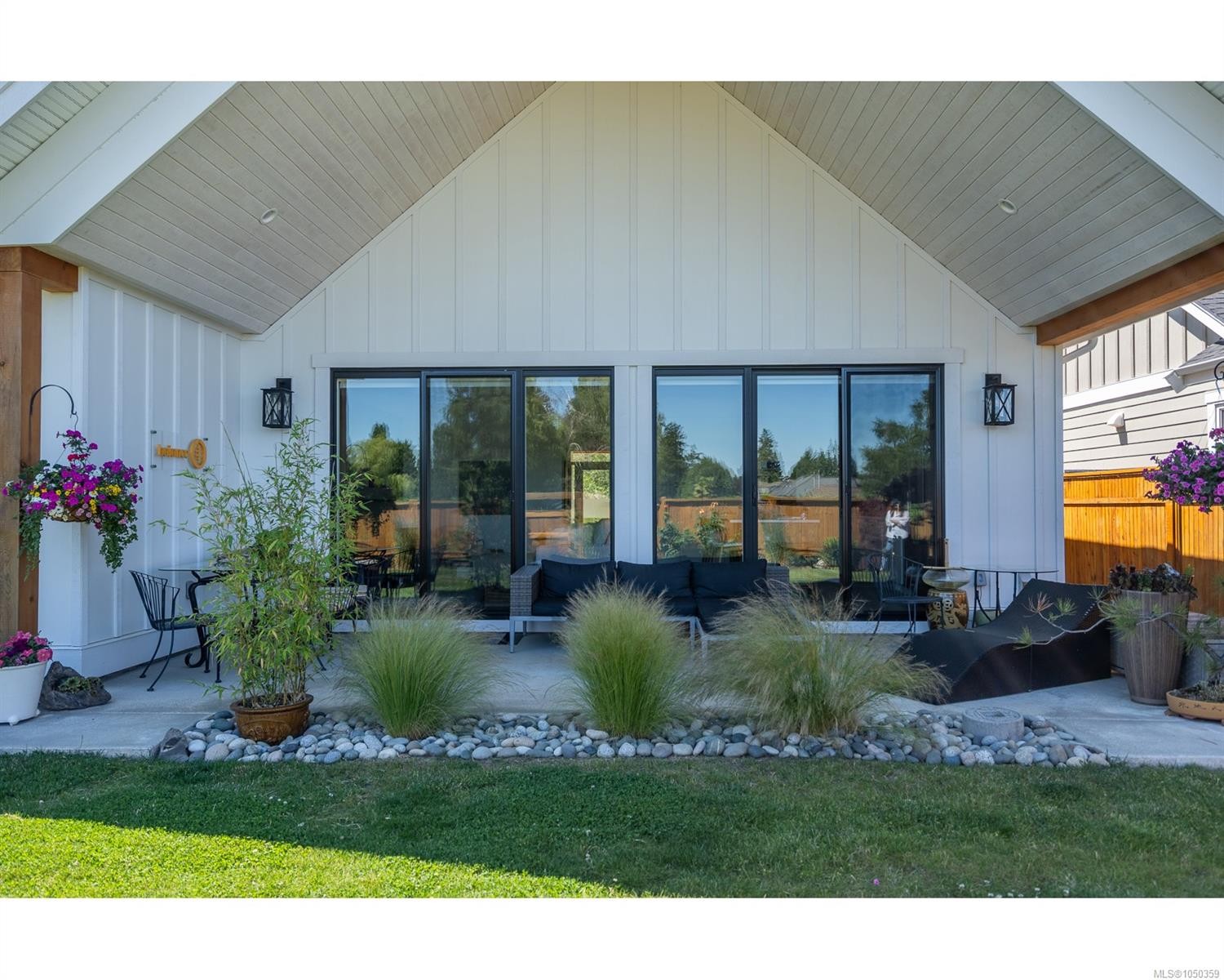 427 Cottage Dr, Qualicum Beach, BC