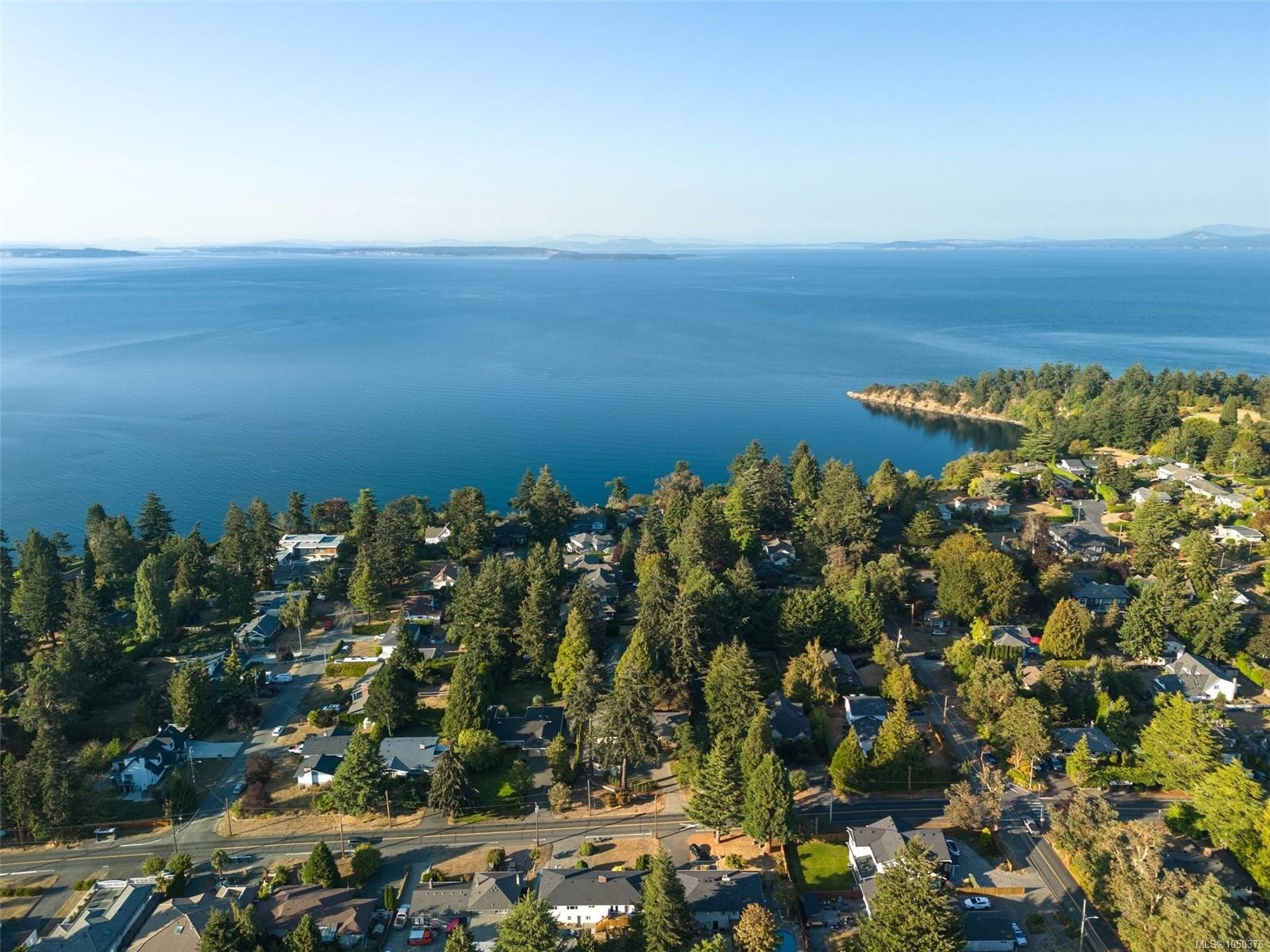 1680 Ash Rd, Saanich, BC