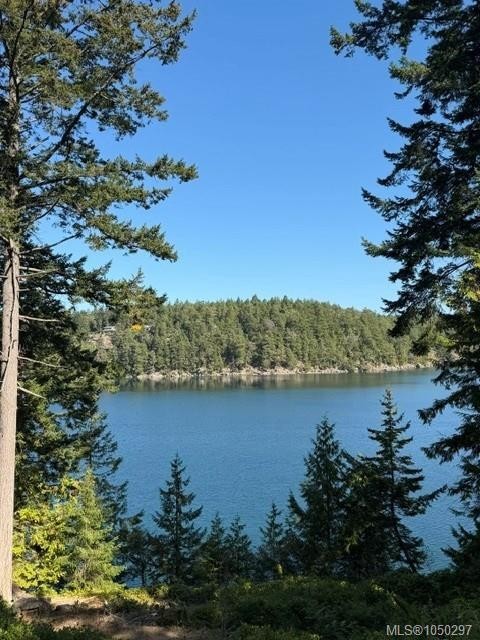 621 Bell Bay Rd, Mayne Island, BC