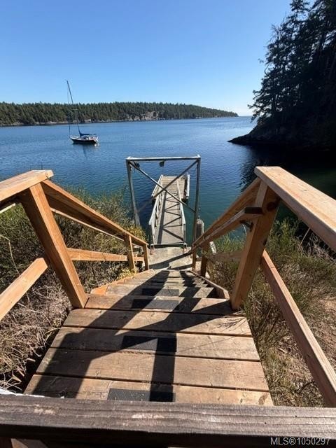 621 Bell Bay Rd, Mayne Island, BC