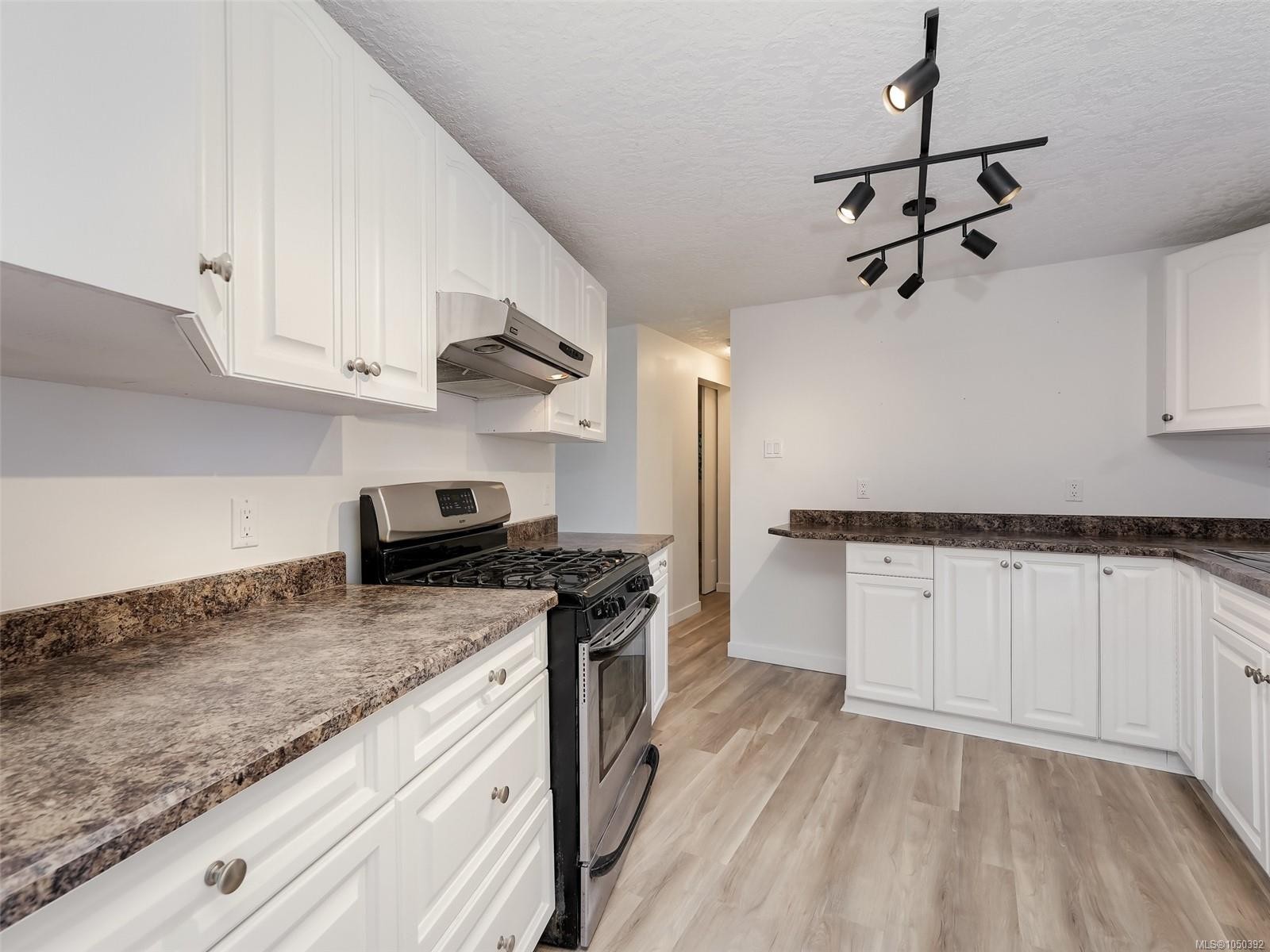 #39-2587 Selwyn Rd, Langford, BC