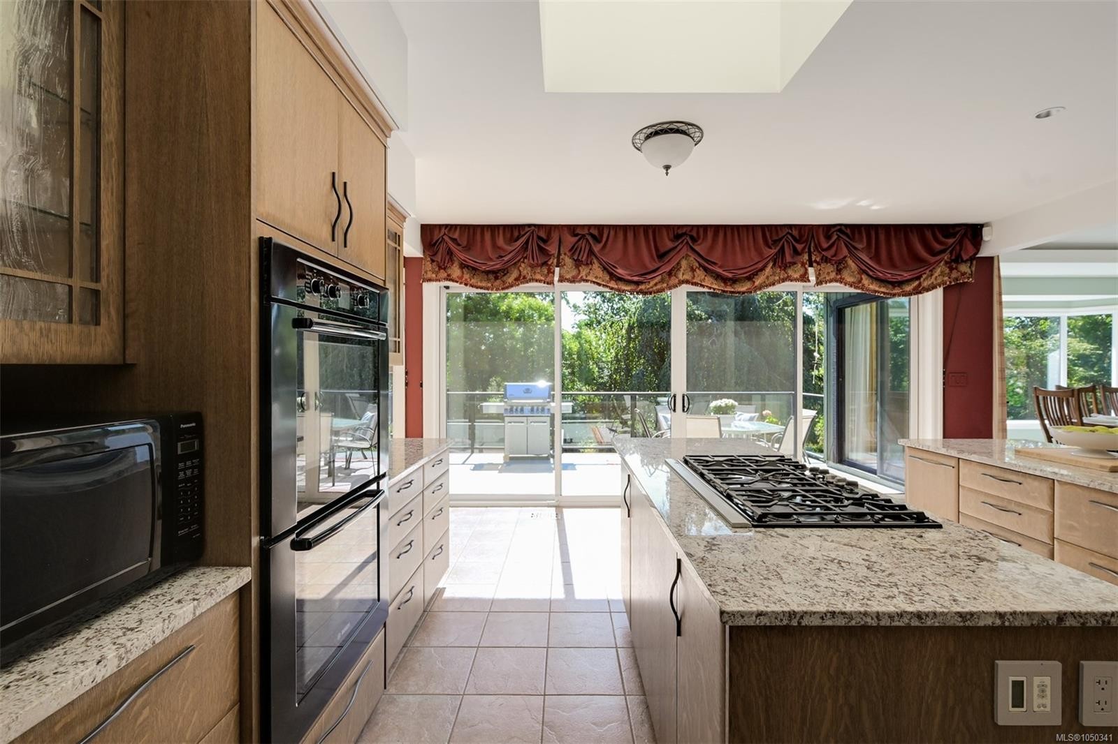1682 Charlton Rd, Saanich, BC