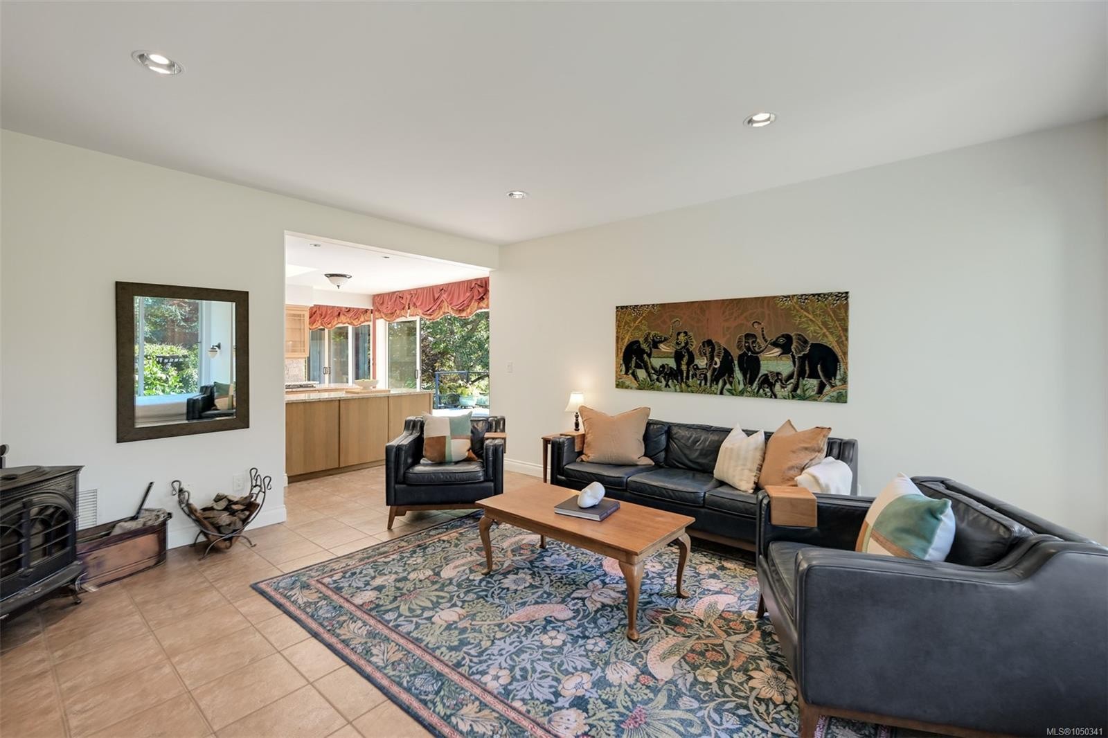 1682 Charlton Rd, Saanich, BC
