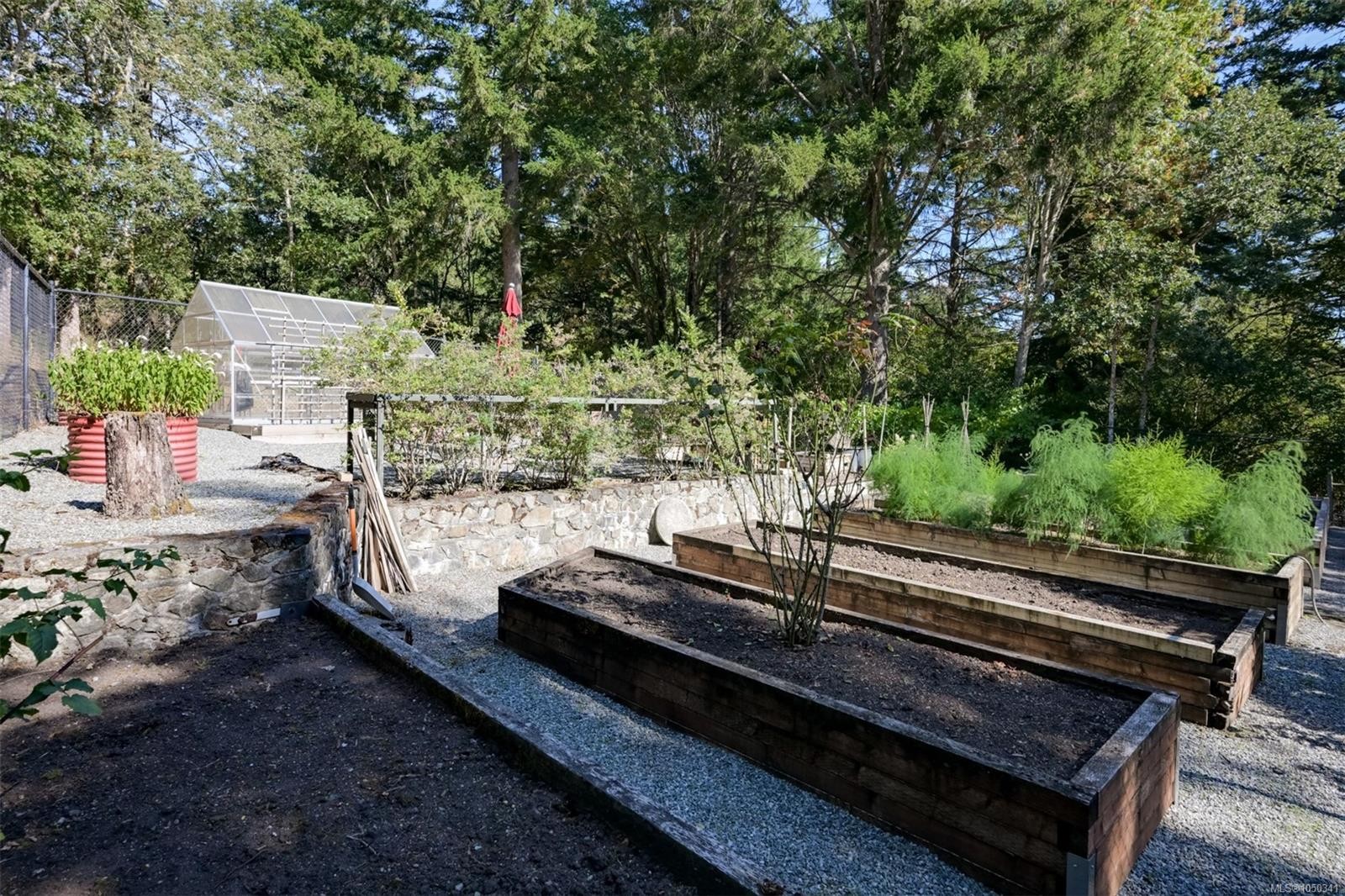 1682 Charlton Rd, Saanich, BC