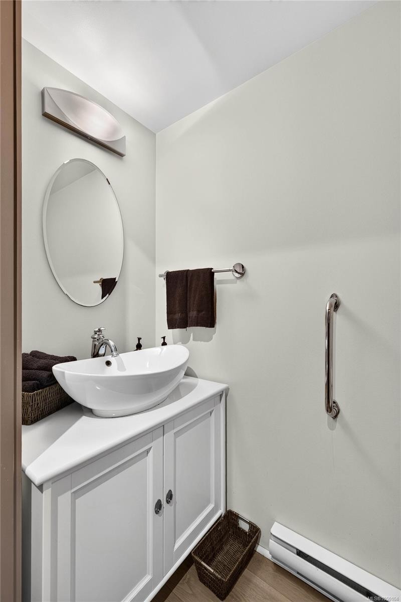 138 Bullock Creek Rd, Salt Spring, BC