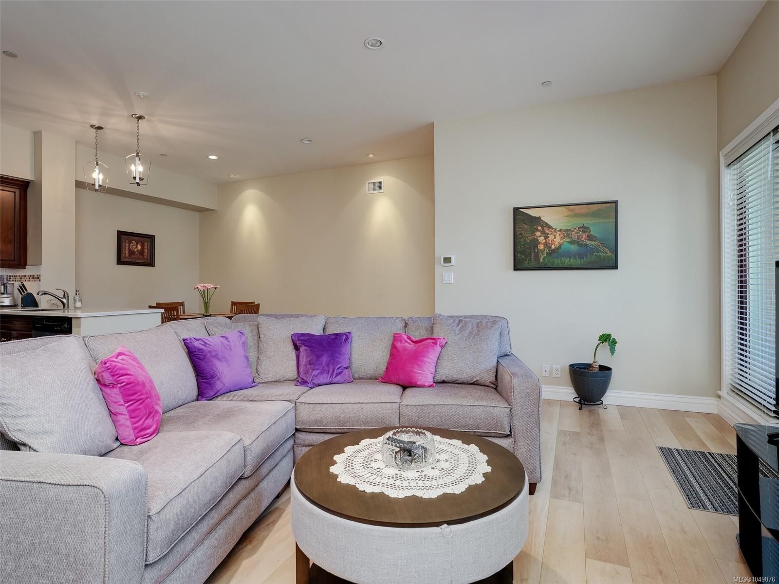 #404-1335 Bear Mountain Pkwy, Langford, BC
