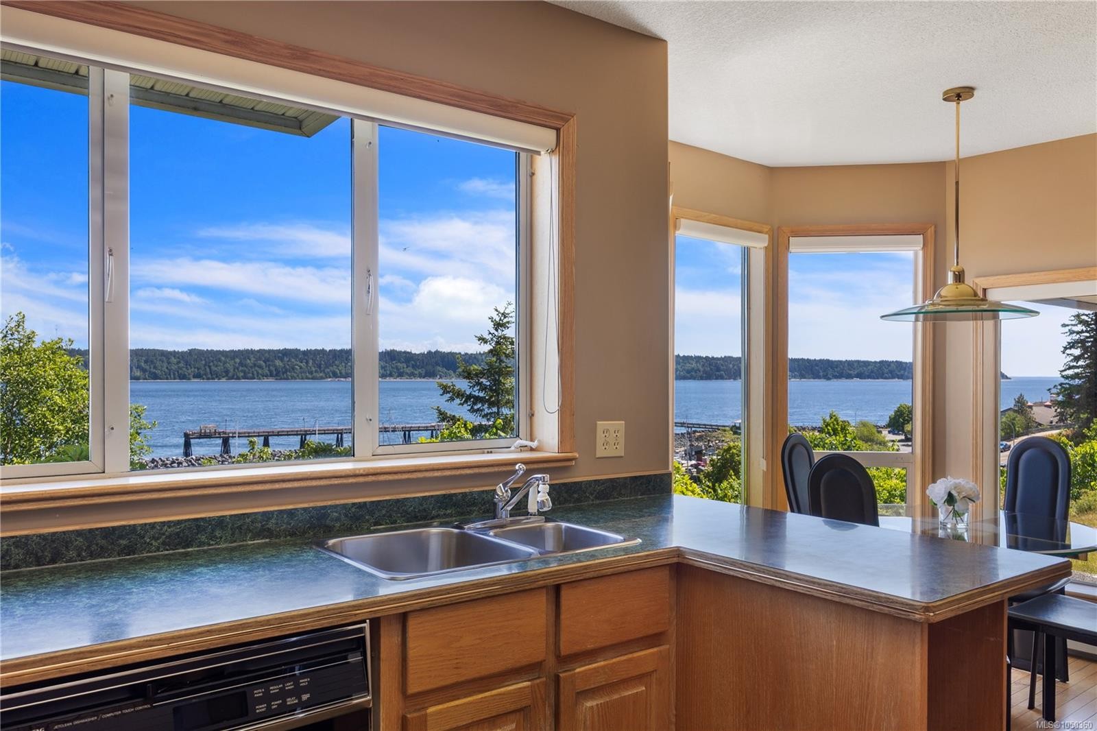 725 Thulin St, Campbell River, BC