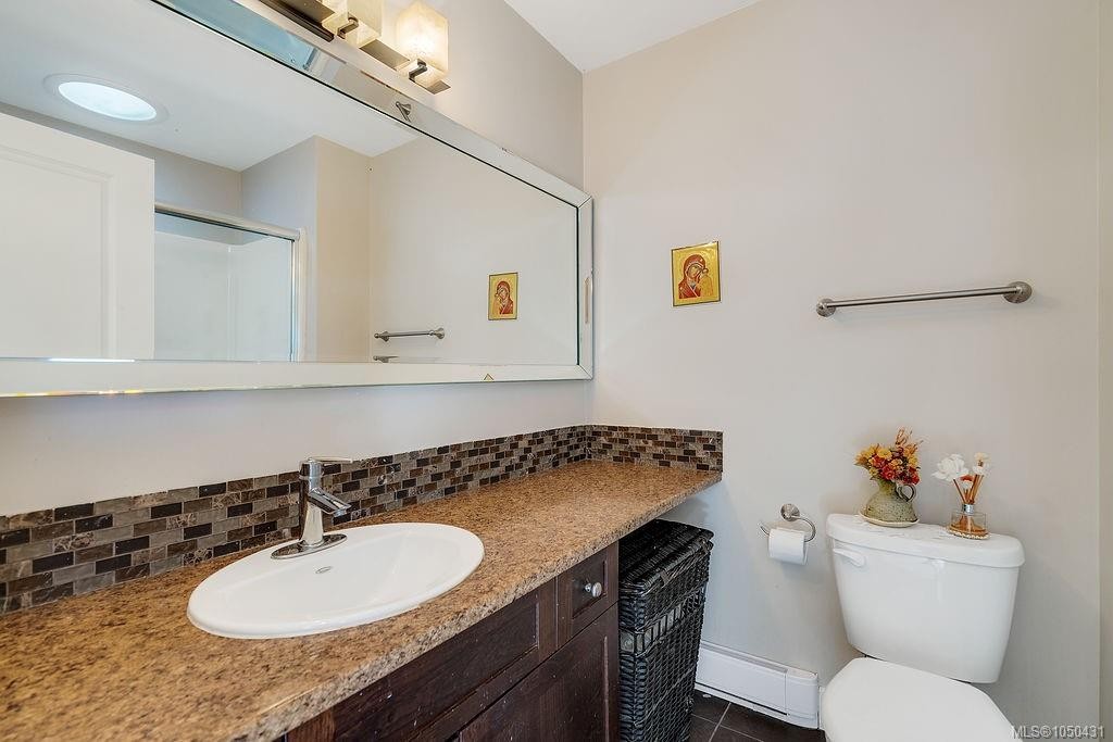 #110-1177 Deerview Pl, Langford, BC