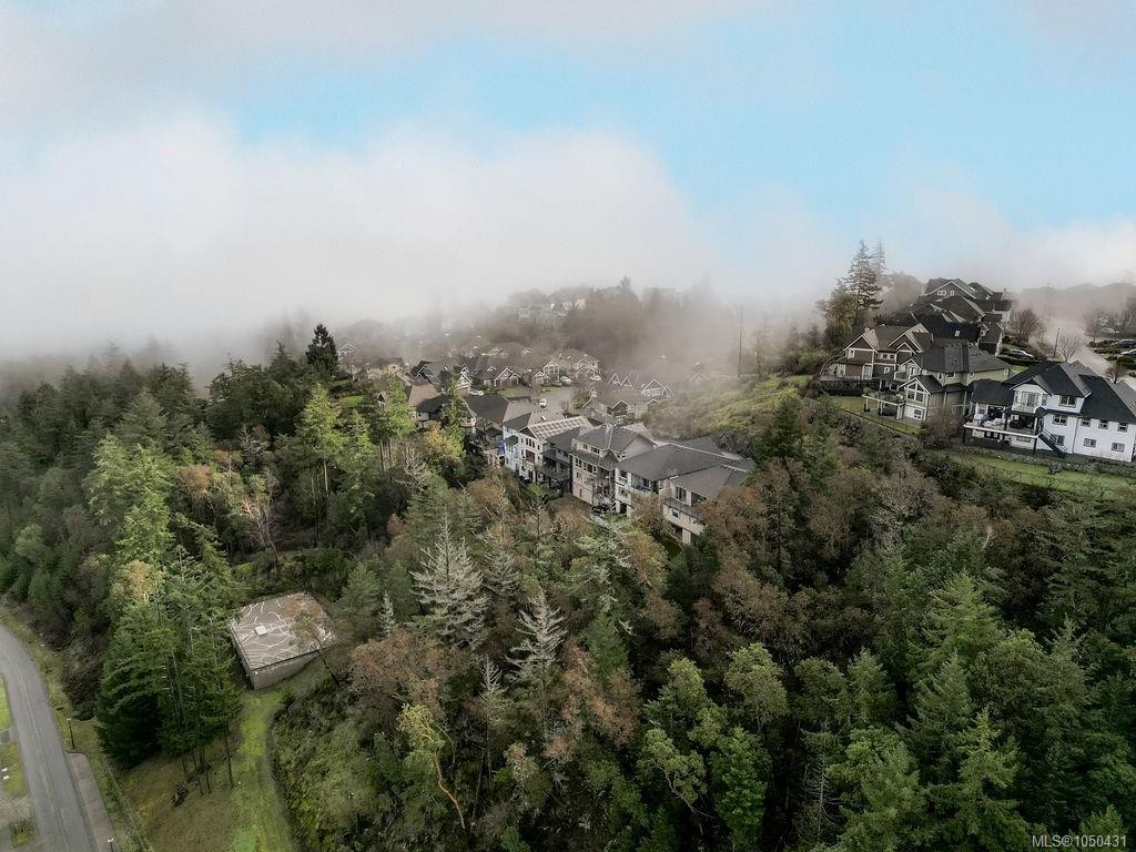 #110-1177 Deerview Pl, Langford, BC