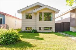70 Millbrook LANE Winnipeg, MB R2C 4V9