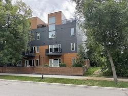 303-400 Wardlaw AVE Winnipeg, MB R3L 0L7