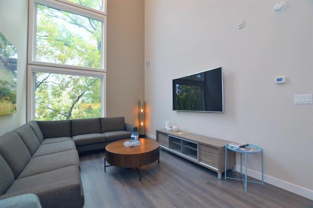 303-400 Wardlaw Ave, Winnipeg, MB