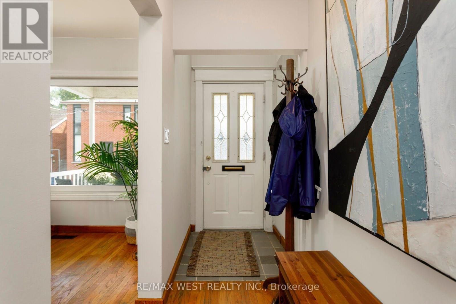 10 Marshall Street, Toronto, ON