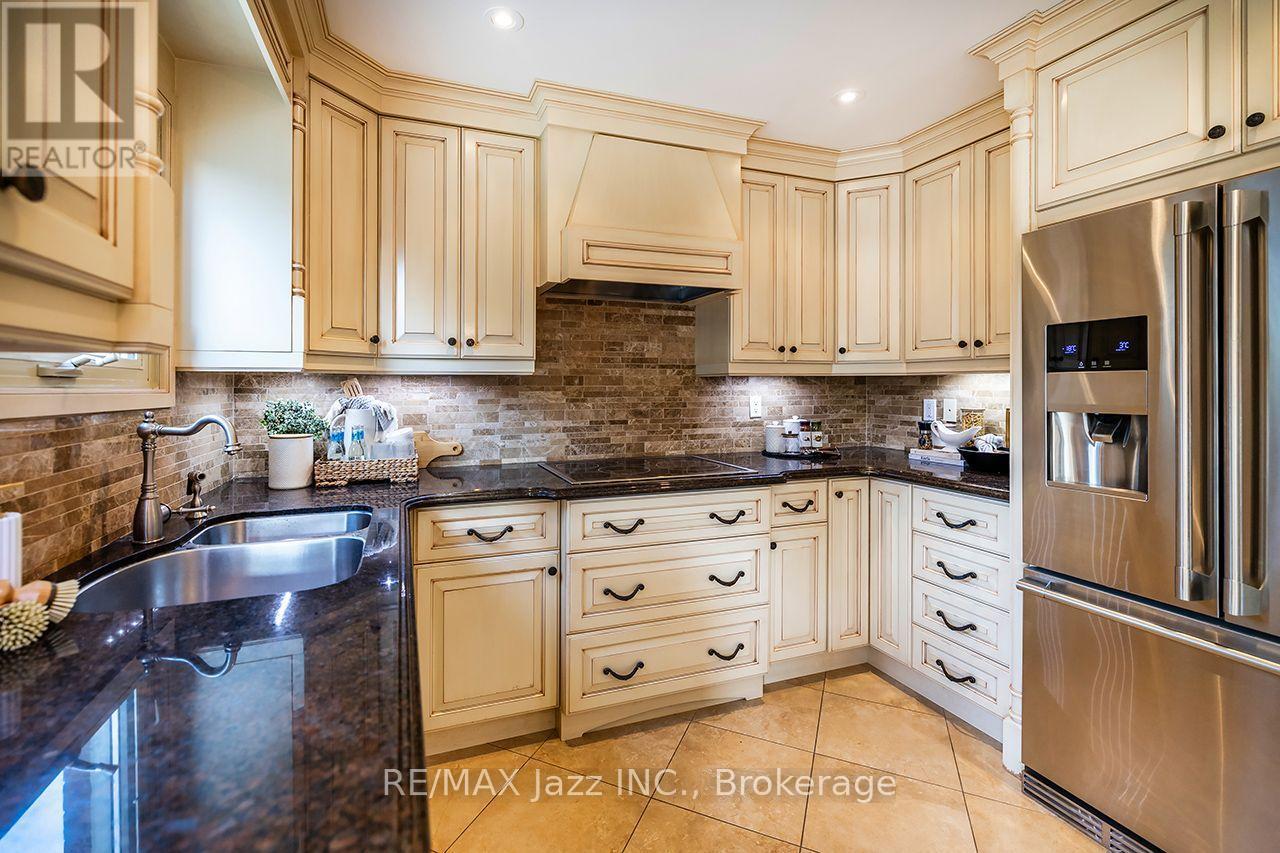 106 Tilman Circle, Markham (Markham Village), ON