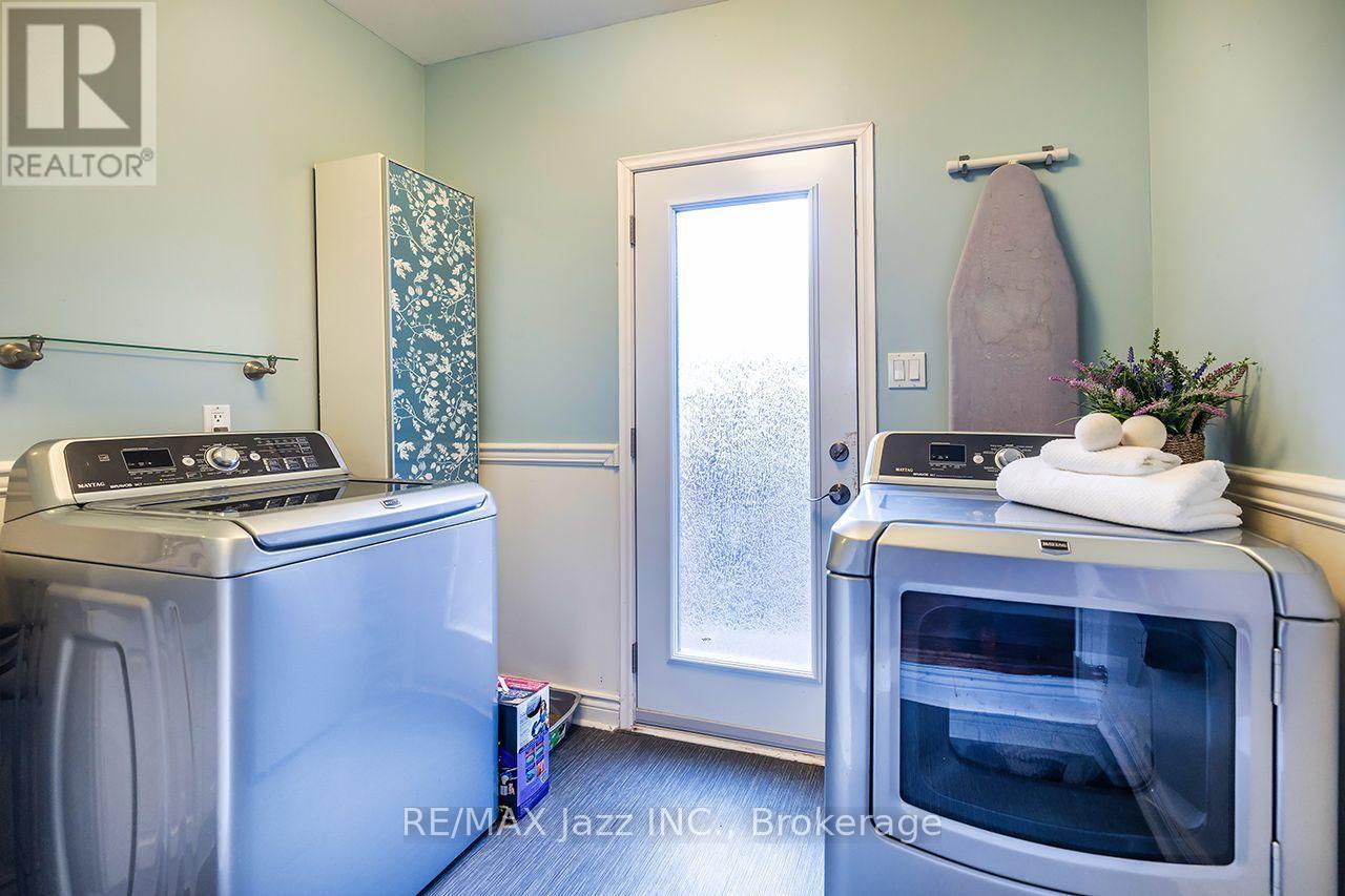 106 Tilman Circle, Markham (Markham Village), ON