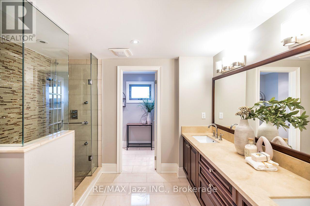106 Tilman Circle, Markham (Markham Village), ON