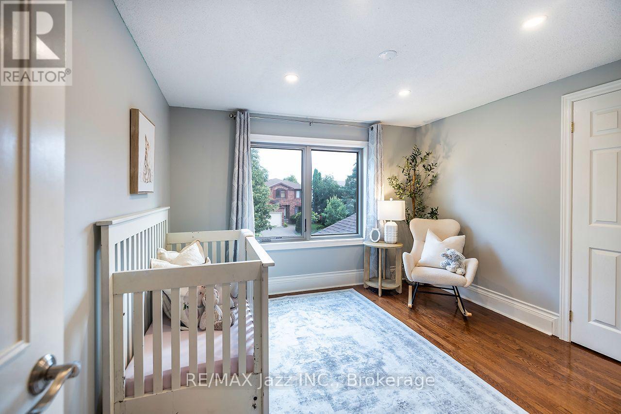 106 Tilman Circle, Markham (Markham Village), ON