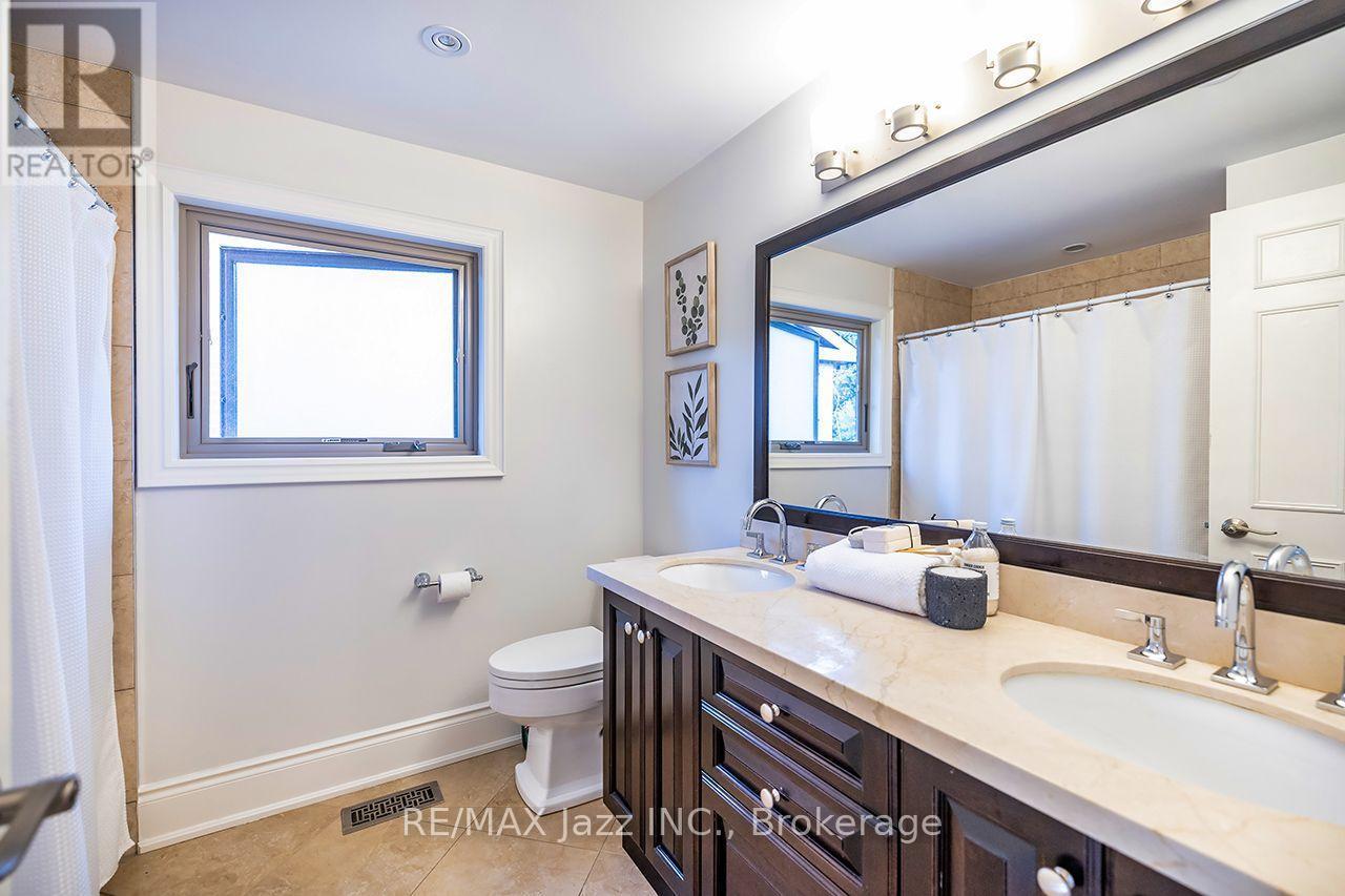 106 Tilman Circle, Markham (Markham Village), ON