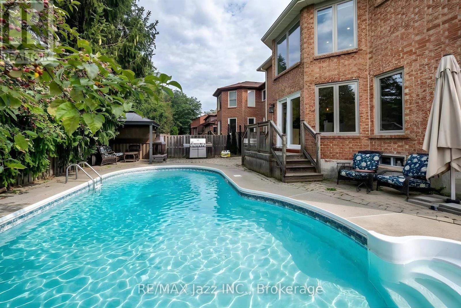 106 Tilman Circle, Markham (Markham Village), ON