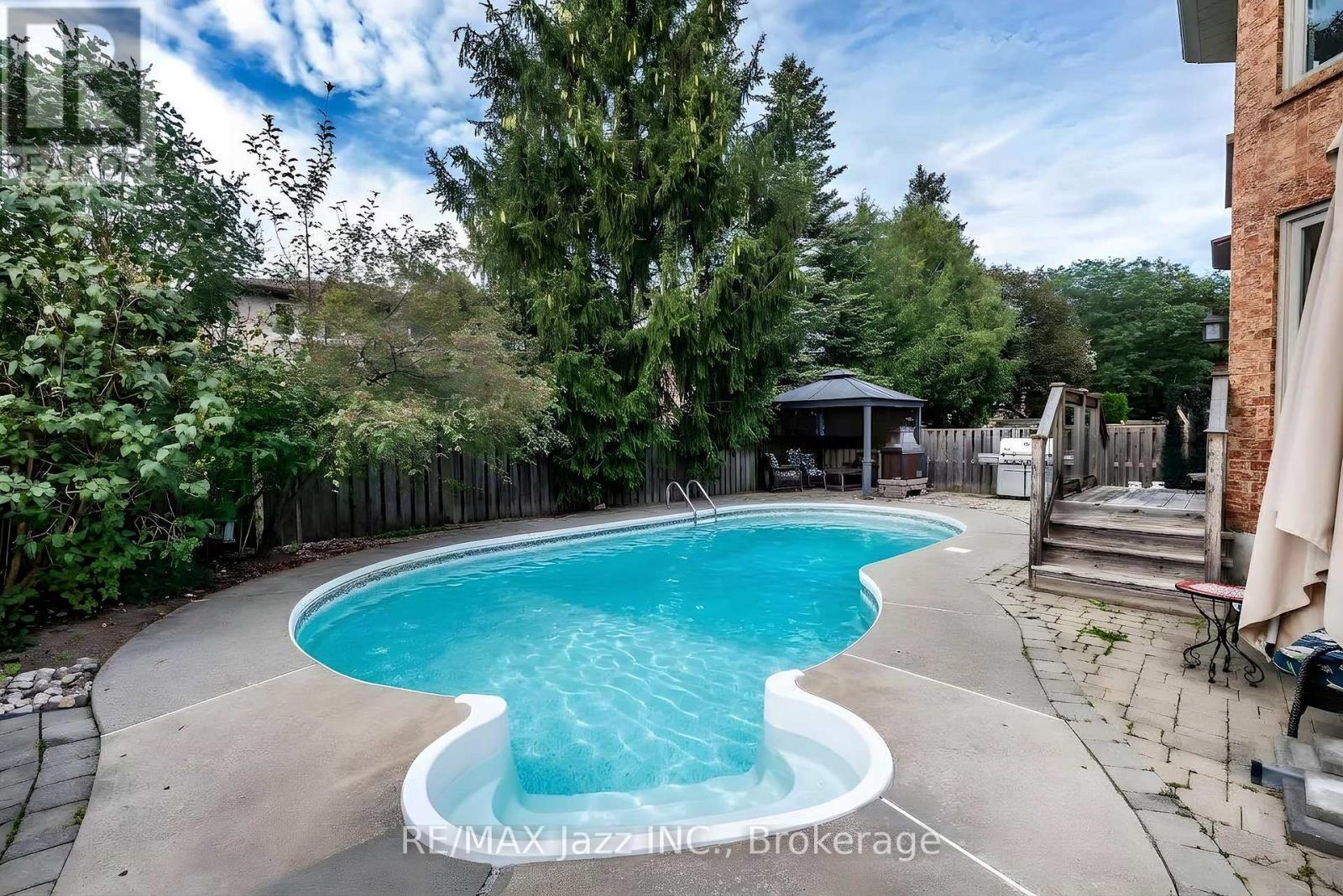 106 Tilman Circle, Markham (Markham Village), ON