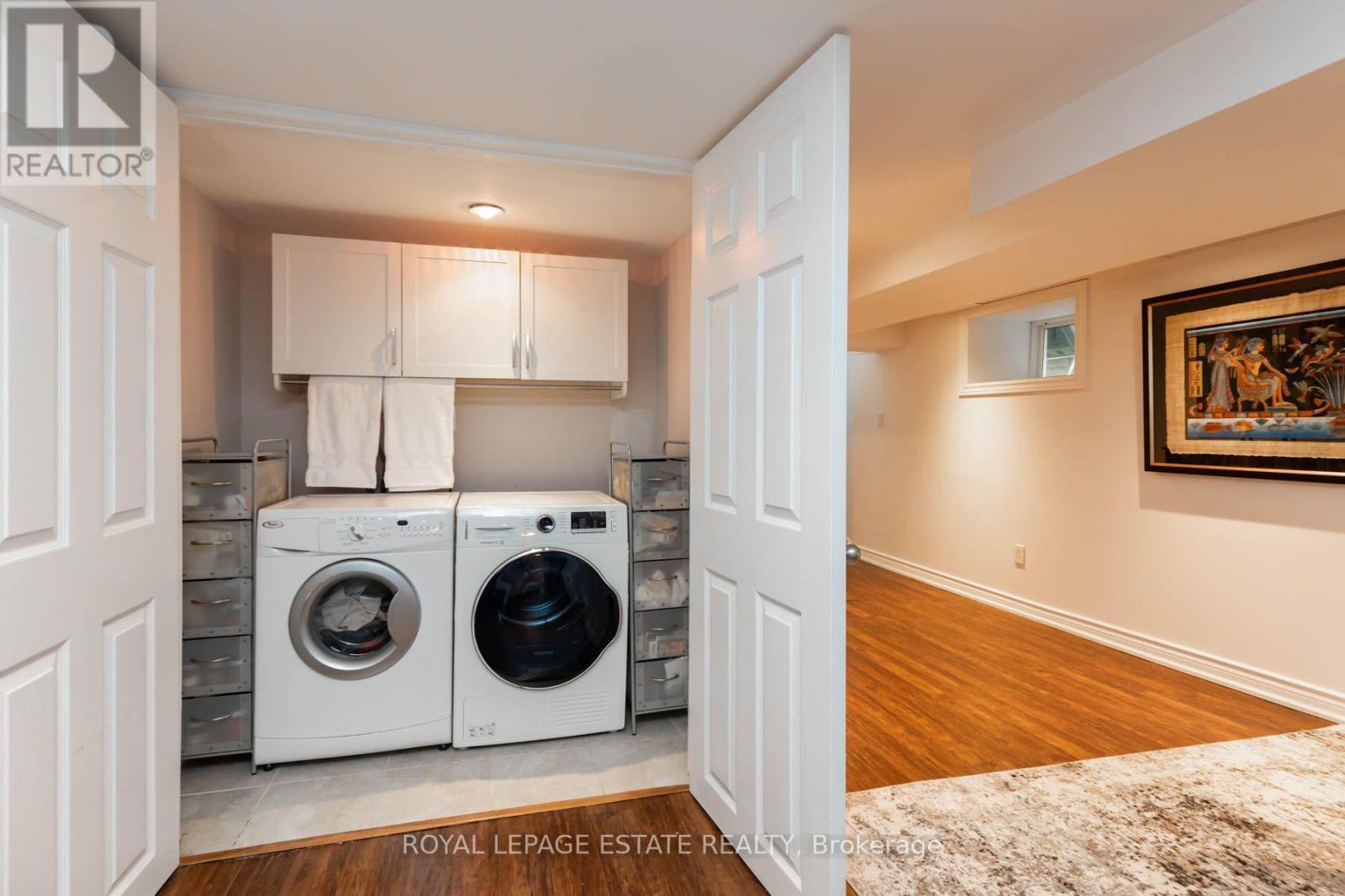 48 Bloomfield Avenue, Toronto, ON