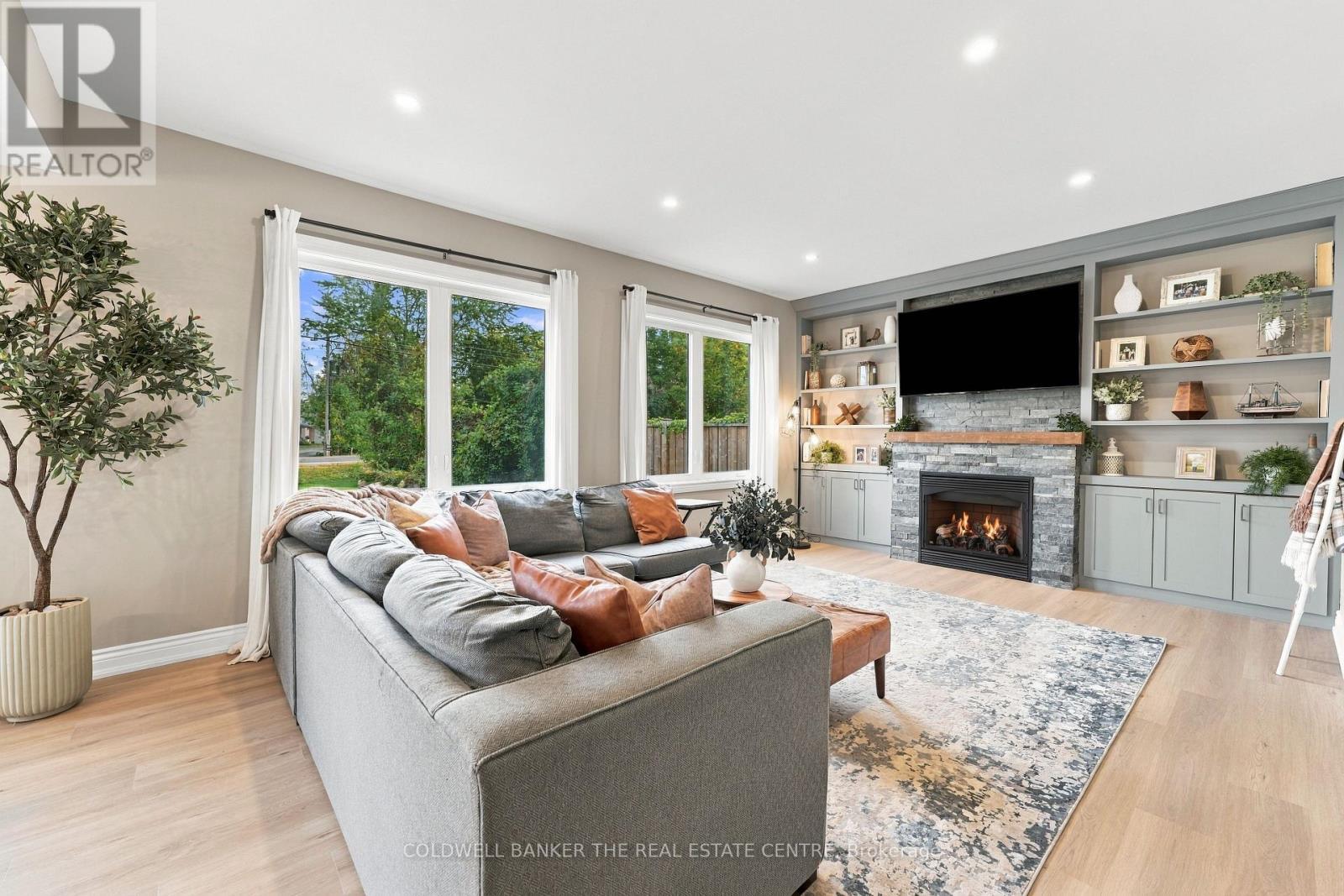 968 Metro Road N, Georgina, ON