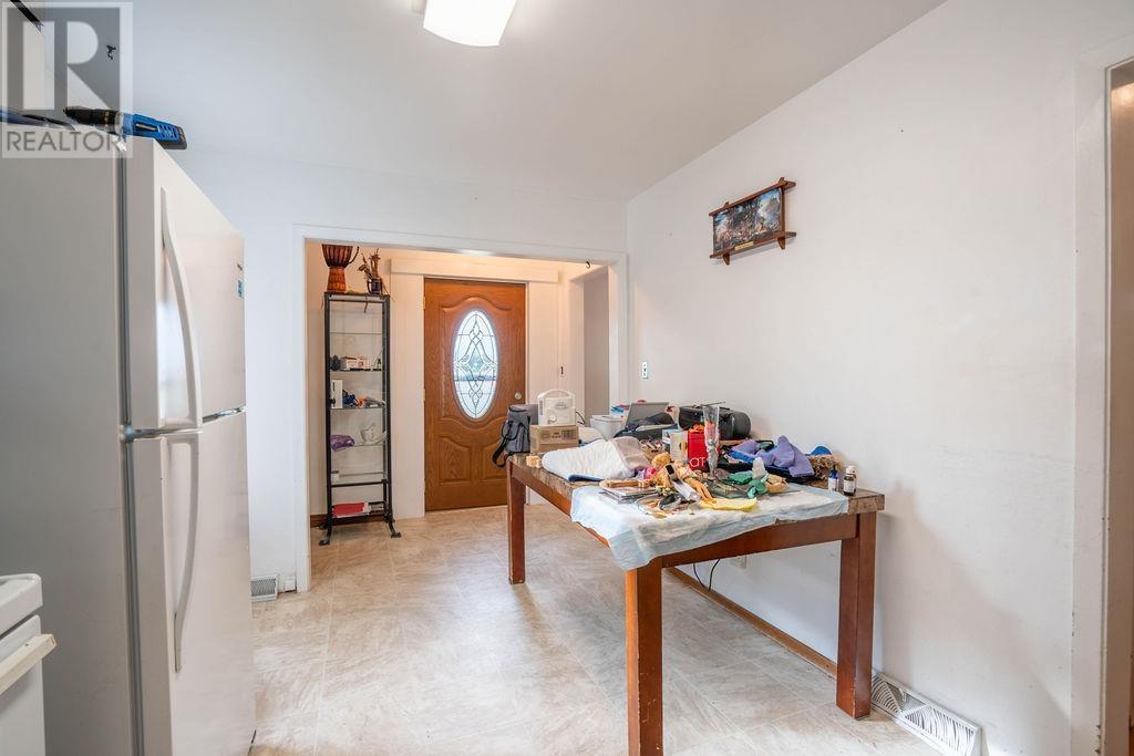 15 Grand Blvd, Sault Ste. Marie, ON