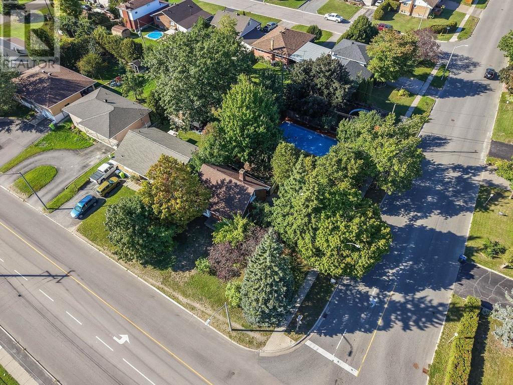 15 Grand Blvd, Sault Ste. Marie, ON