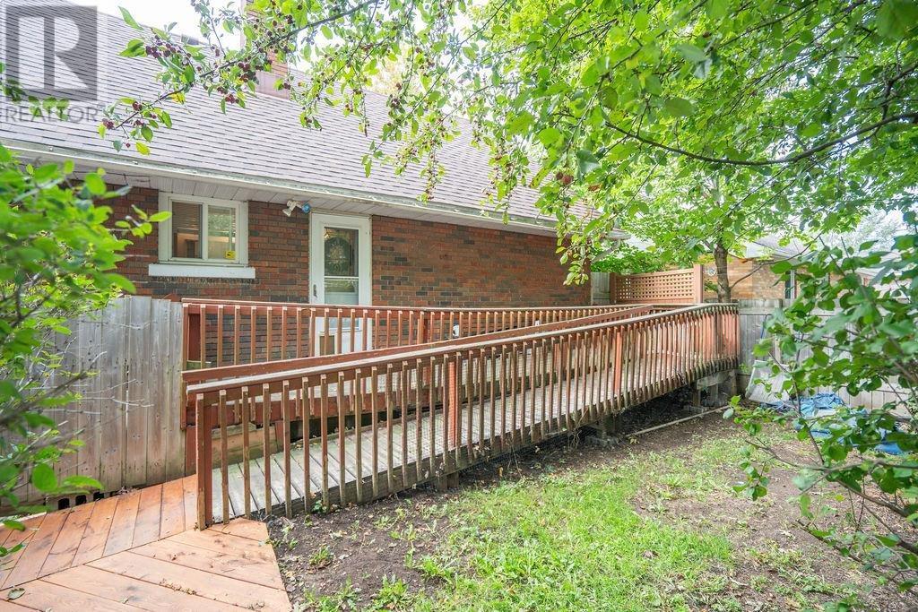 15 Grand Blvd, Sault Ste. Marie, ON