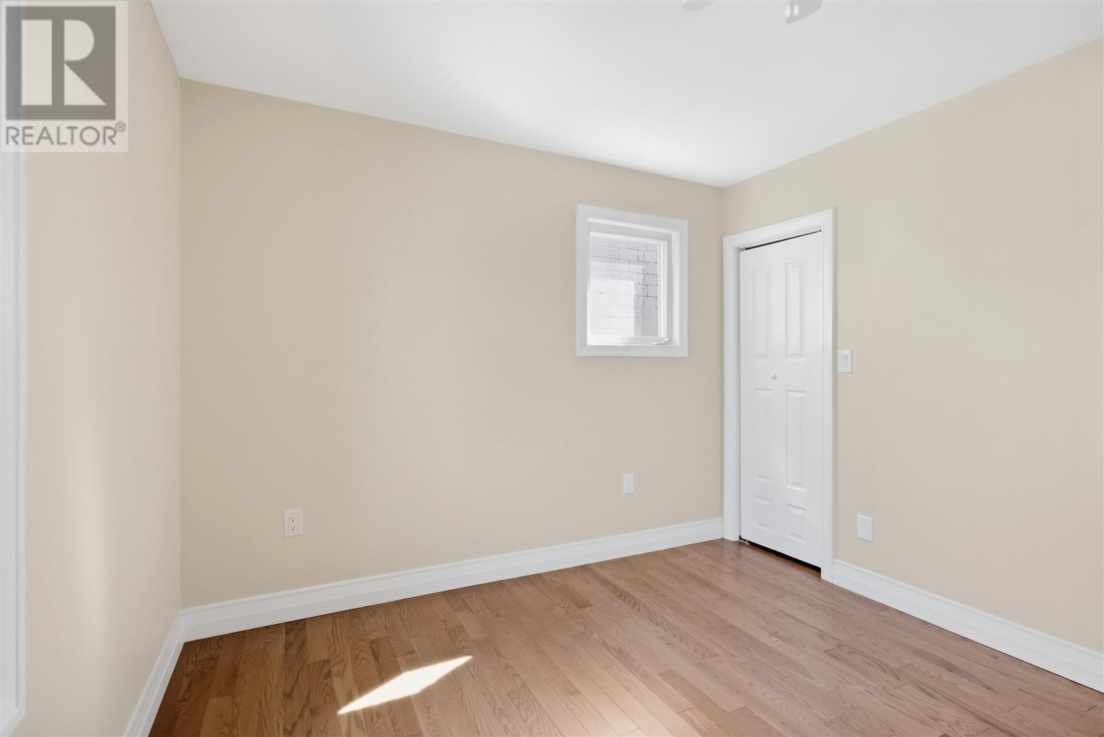 56 Dennis St, Sault Ste. Marie, ON