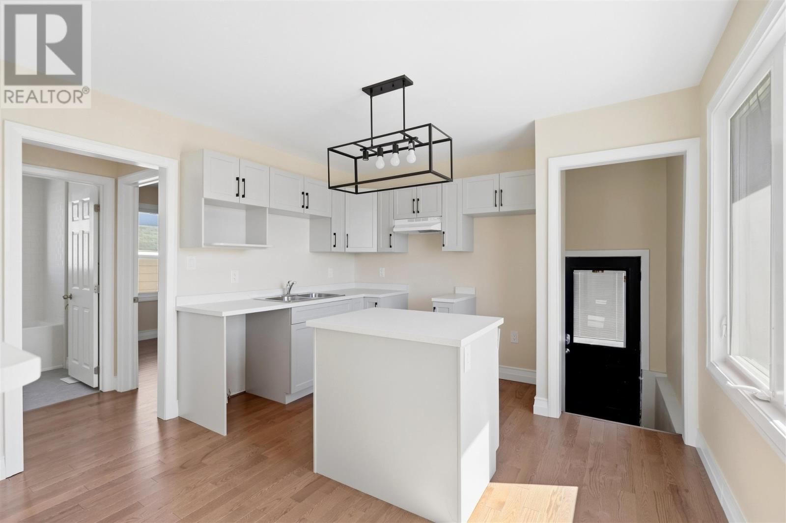 56 Dennis St, Sault Ste. Marie, ON