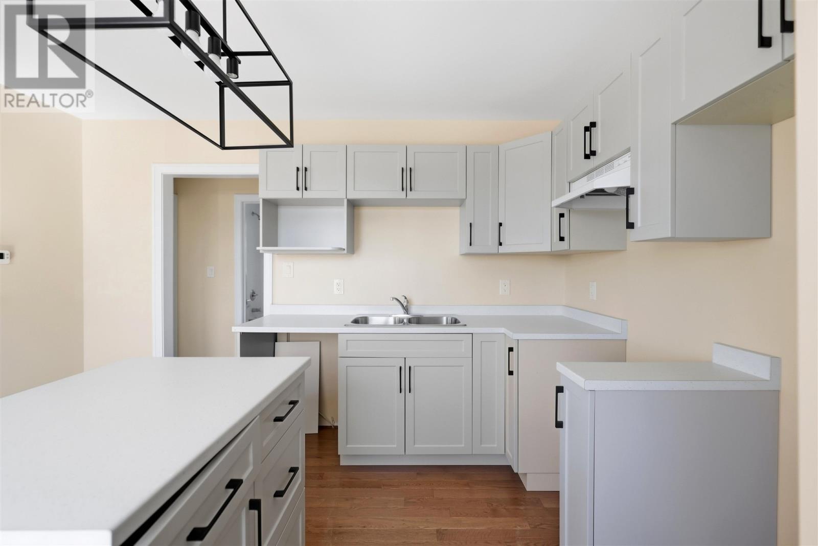 56 Dennis St, Sault Ste. Marie, ON