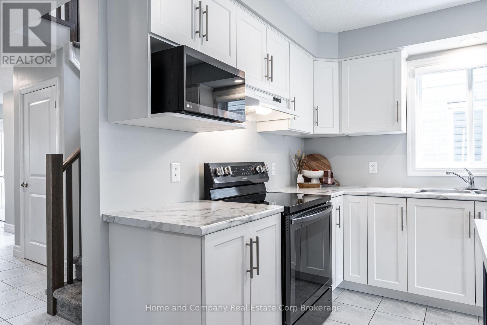 40 Robertson Dr Drive, Stratford, ON